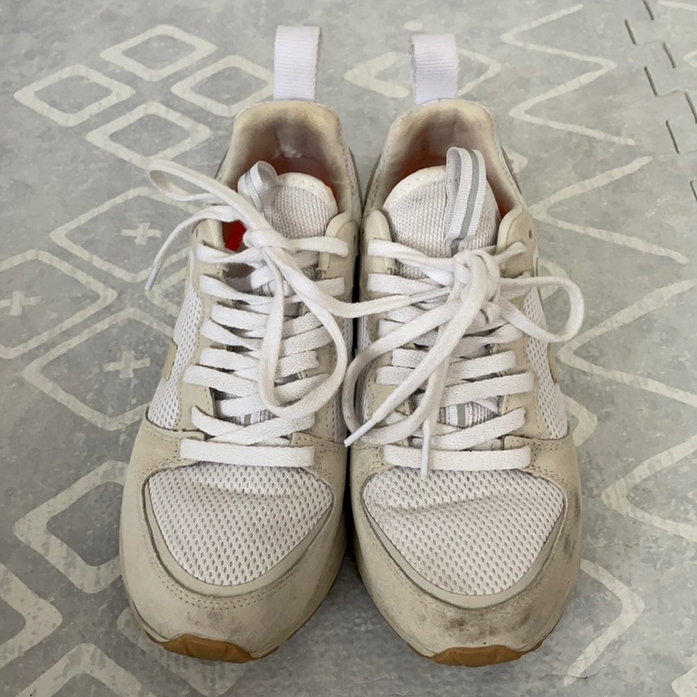 Veja Beige Shoes